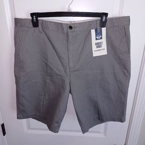 New Dockers short 42
